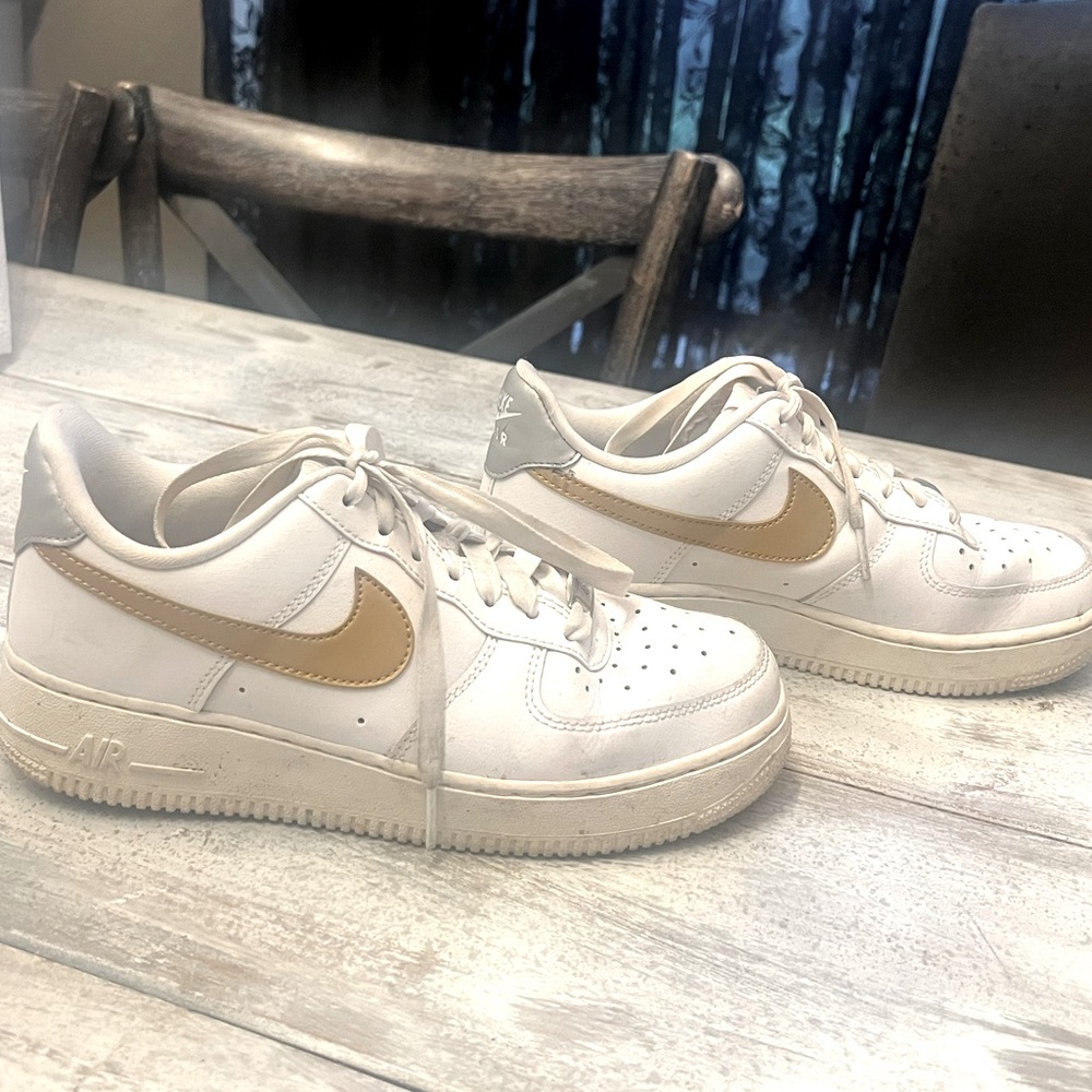 Nike Air Force 1 sneakers